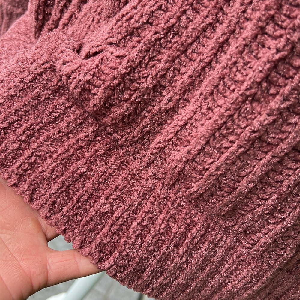 EXPRESS SWEATER - Picture 5 of 16